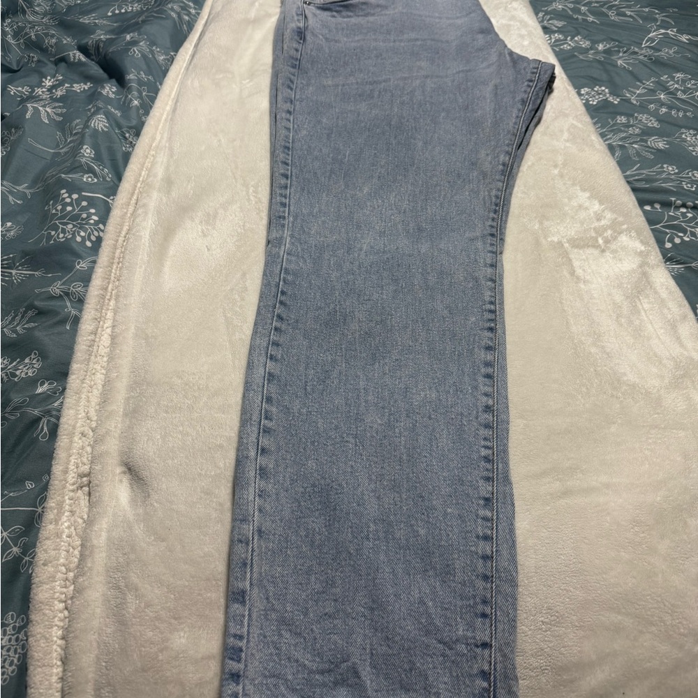 Fashion Nova Men's Straight Jeans in Light Blue